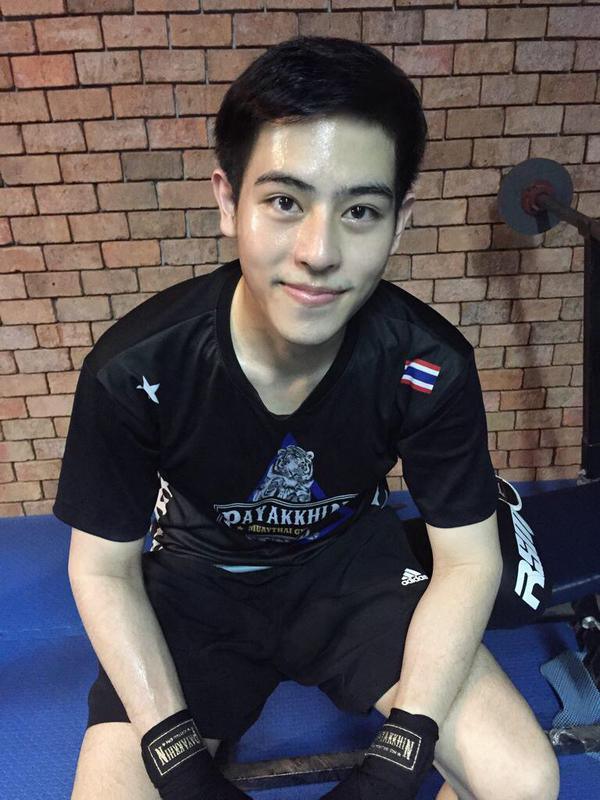 เลียแบบบ้านๆ