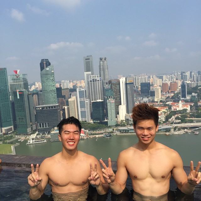 ก่อนเทียงพาเพลิน