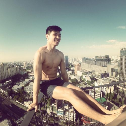 ก่อนเทียงพาเพลิน