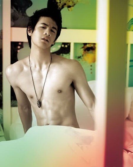 รวมภาพ เป๋า วฤธ หงส์นันทน์ พระรอง"เพื่อนรักเพื่อนริษยา" หุ่นหล่อน่ากินแค่ไหนมาดู!