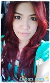 สาวๆกับผมสีแดงสุดจิ๊ด