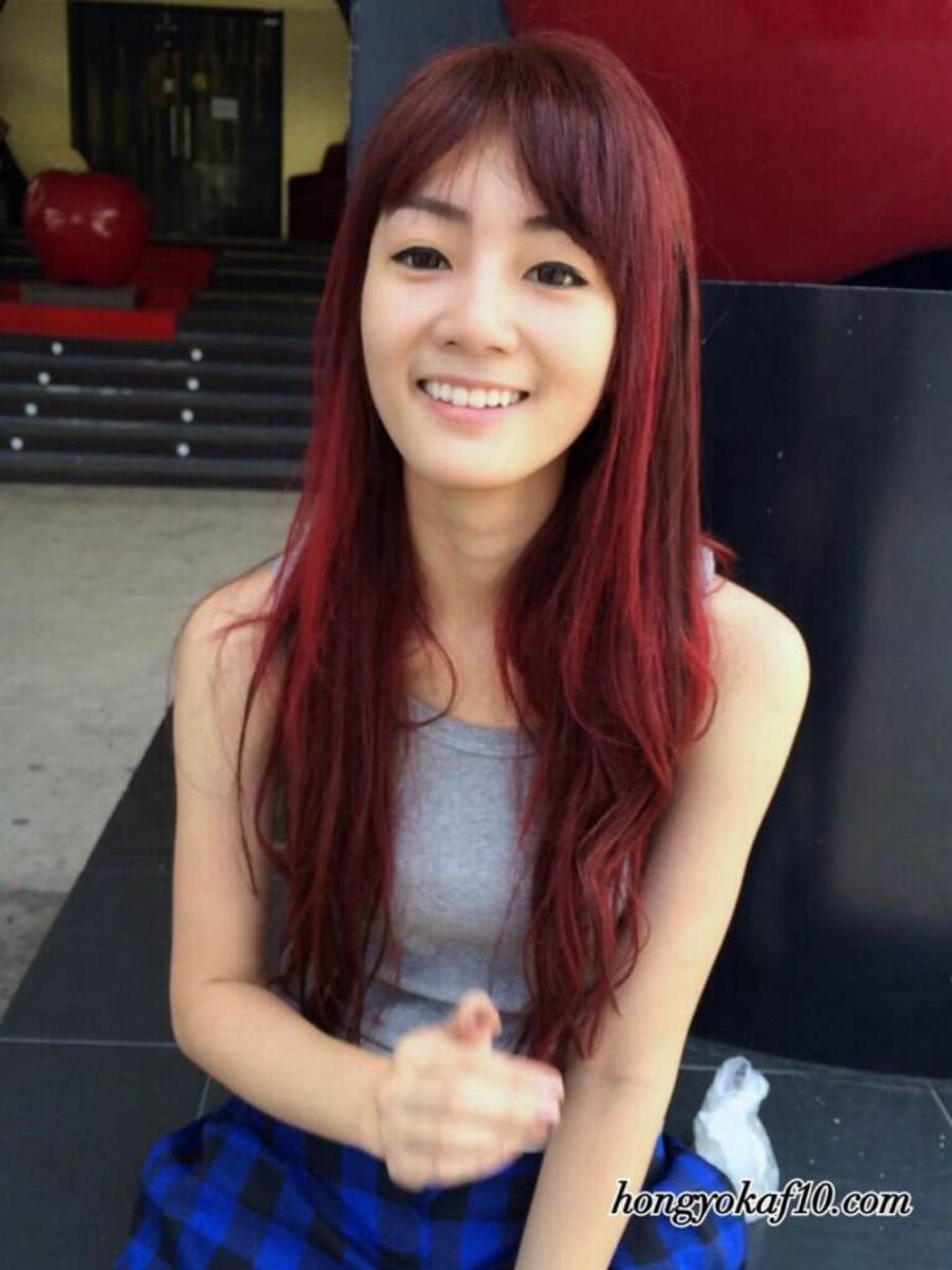 สาวๆกับผมสีแดงสุดจิ๊ด