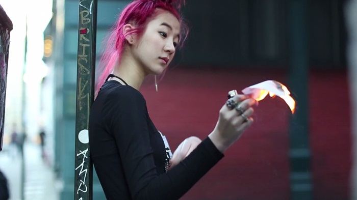 สาวๆกับผมสีแดงสุดจิ๊ด