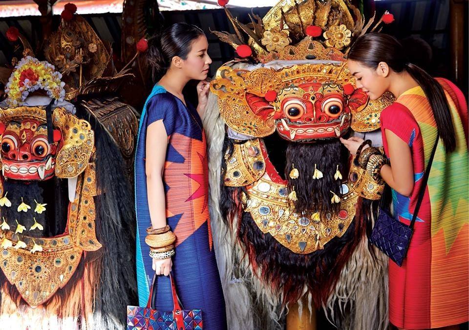 จุ๋ย วรัทยา & เจนี่ เทียนโพธิ์สุวรรณ @ เพื่อนเดินทาง vol.37 no.429 September 2015
