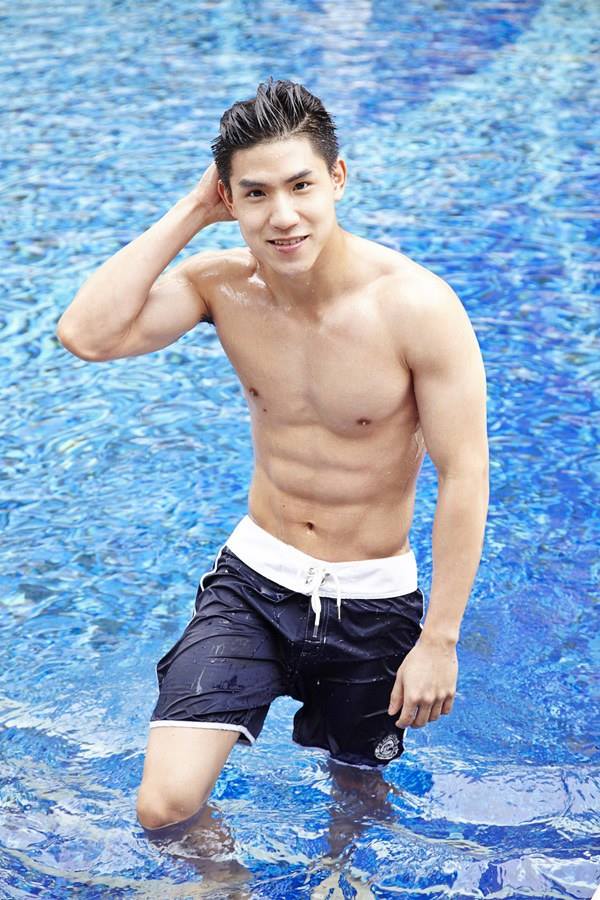 ลิ้น เป็นตะคริวเลยที่เดียว