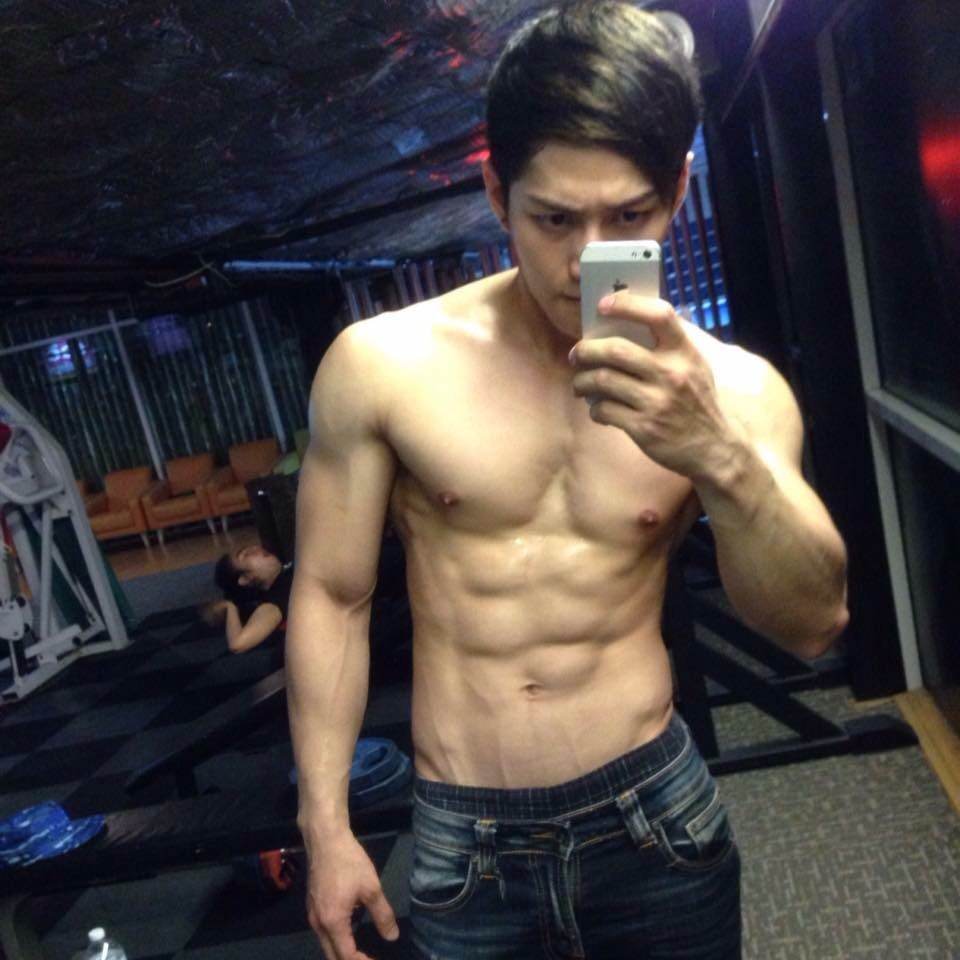 แซบยามเที่ยง