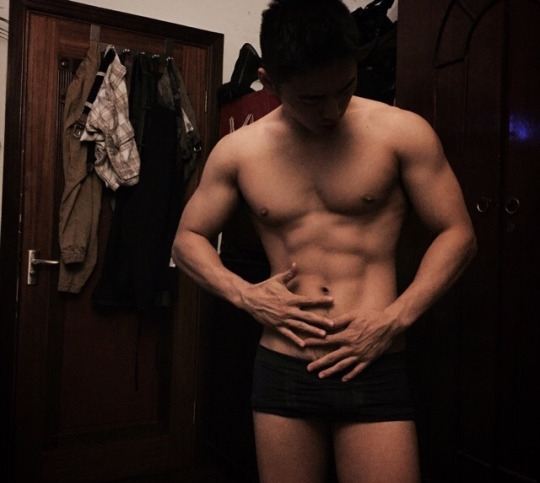 แซบยามเที่ยง