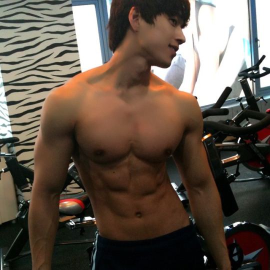 แซบยามเที่ยง