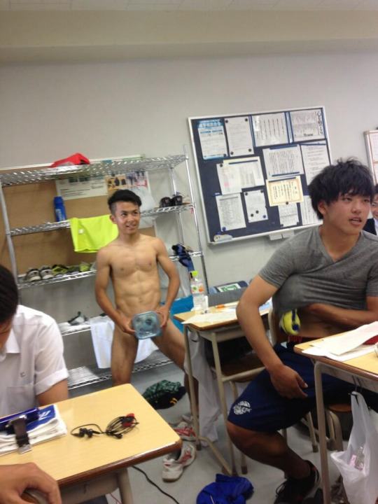 แซบยามเที่ยง