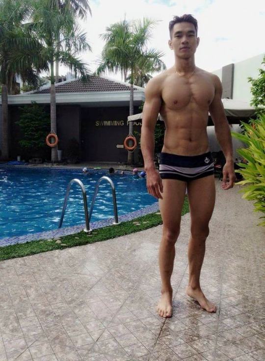 แซบยามเที่ยง
