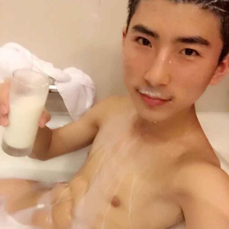 แซบยามเที่ยง