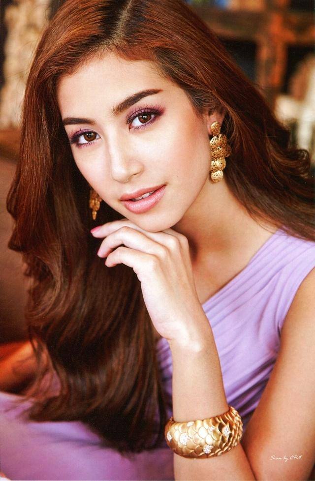 มิ้นต์-ชาลิดา @ พลอยแกมเพชร vol.24 no.567 September 2015