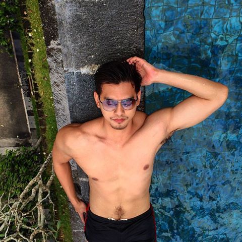 สูง ล่ำ Rob Rattapon