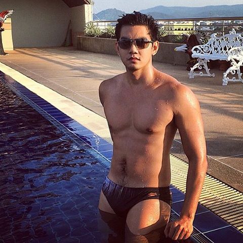 สูง ล่ำ Rob Rattapon