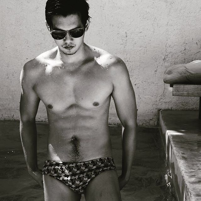 สูง ล่ำ Rob Rattapon
