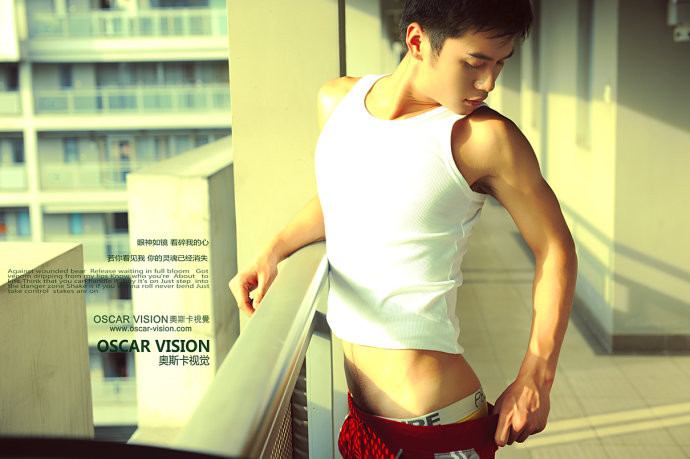ขาวใสน่าเจี๊ยะ