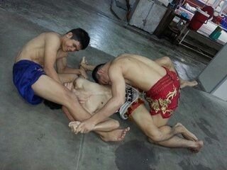 รู้แล้วว่าทำไม หลายคนถึงชอบดูกีฬา (หนุ่มๆ)