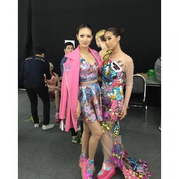 จำได้มั้ย? แพนเค้ก เขมนิจ แต่งหน้าสวยแปลกแหวกแนวมาก!ในงาน Elle Fashion 2015