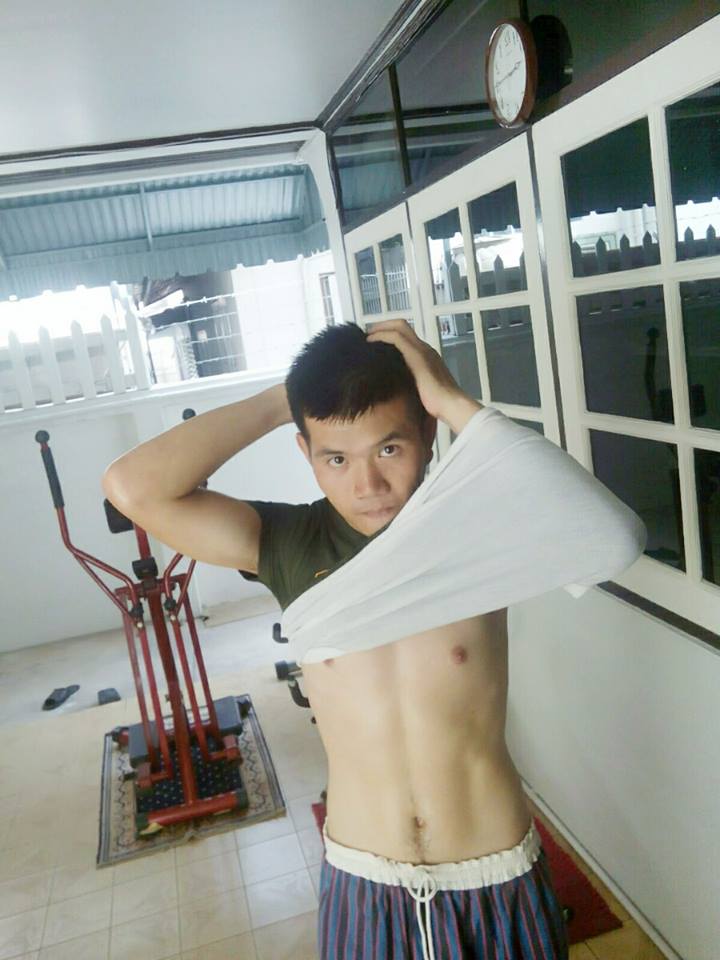 เด็กๆเด็ดๆเลียให้แฉะ