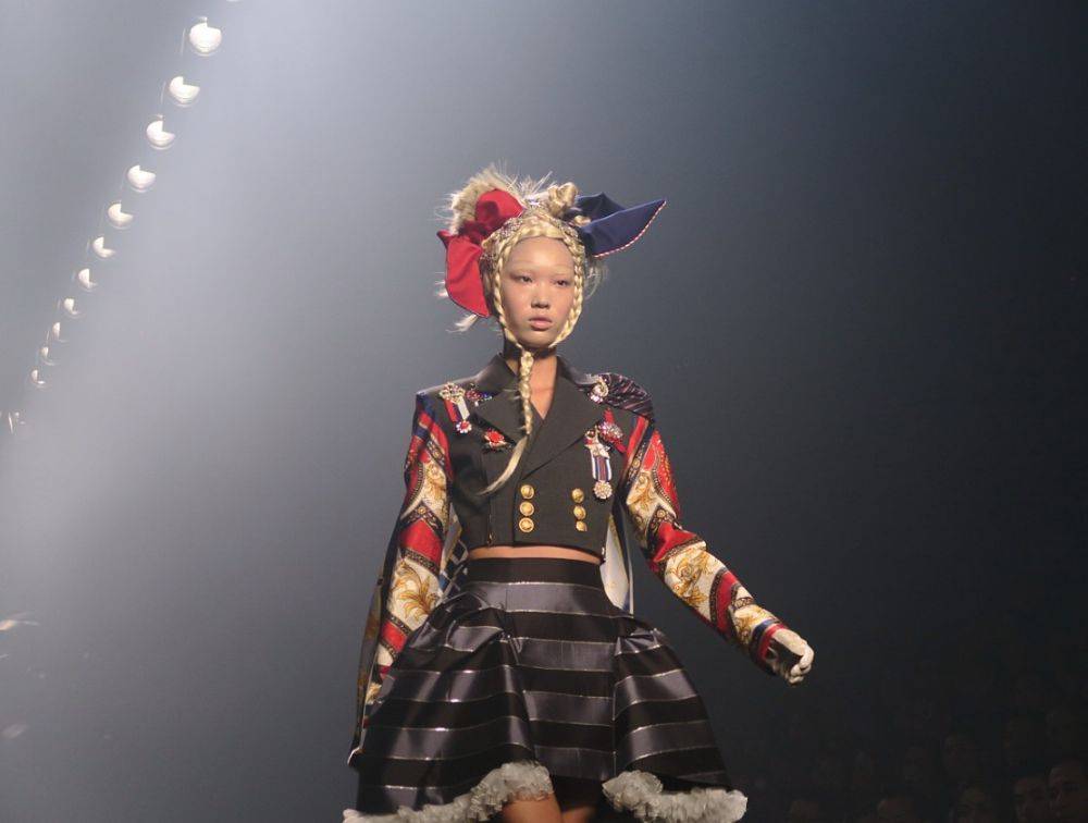 4 SEP'05 HOOK'S  ELLE FASHION WEEK THAILAND 2015