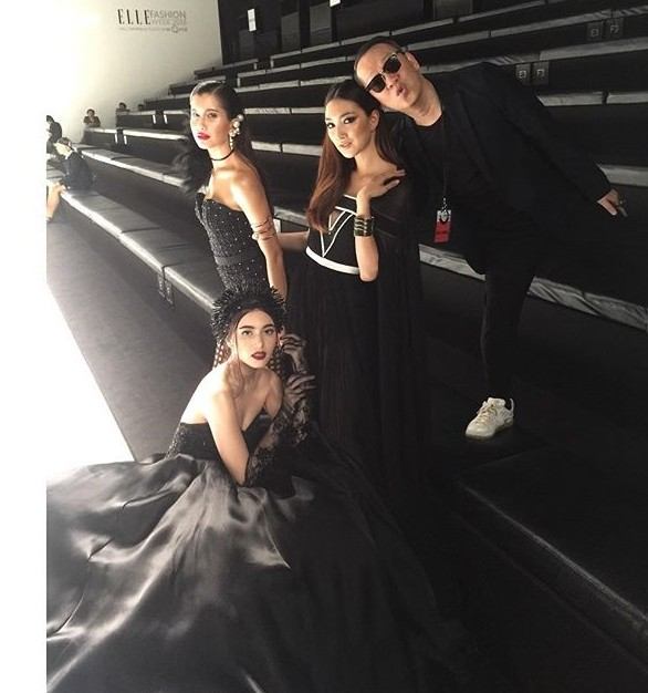 แพนเค้ก เขมนิจ หลากหลายสไตล์ ELLE FASHION WEEK 2015