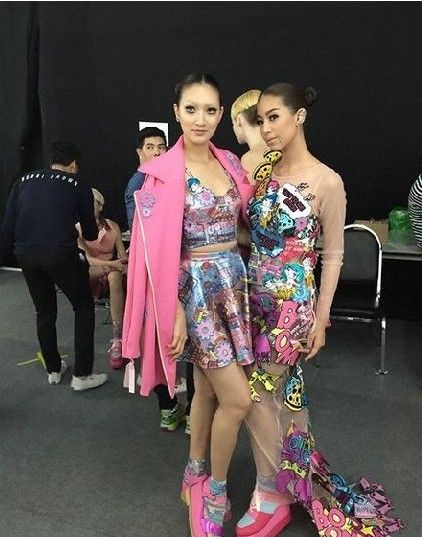แพนเค้ก เขมนิจ หลากหลายสไตล์ ELLE FASHION WEEK 2015