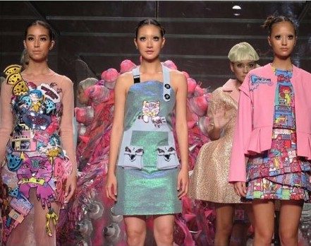 แพนเค้ก เขมนิจ หลากหลายสไตล์ ELLE FASHION WEEK 2015
