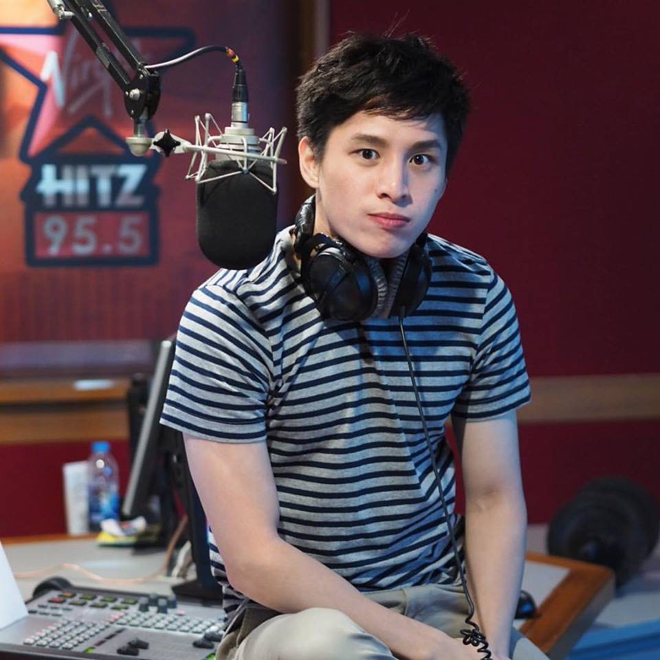 ดีเจวี รวีโรจน์ เลิศพิภพเมธา 95.5 Virgin Hitz
