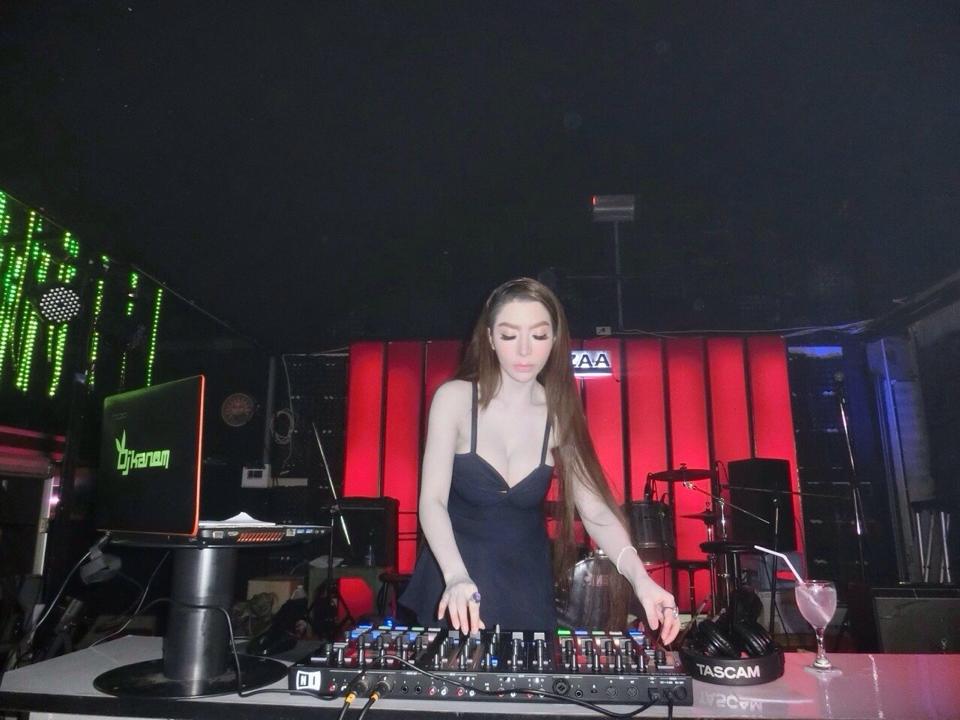 DJ Kanom Lovely