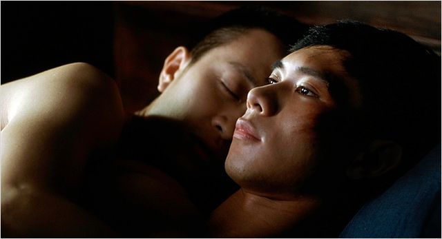 หนังเกย์เรื่องแรกของเวียดนาม"Hot Boy Noi Loan"ที่เต็มไปด้วยฉากโป๊-เปลืองตัว ซาดิสหน่อยๆ