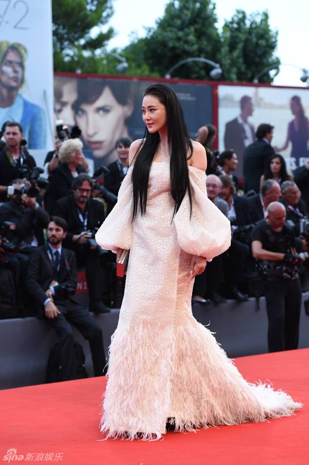 Viann Zhang สวย เจิดจรัส @Venice International Film Festival 2015