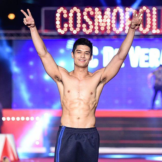 หนุ่มปินส์หุ่นแซ่บๆ @Cosmo Carnival