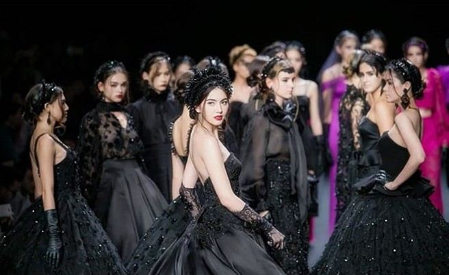 ดุจนางพญา ใหม่ ดาวิกา โฮร์เน่