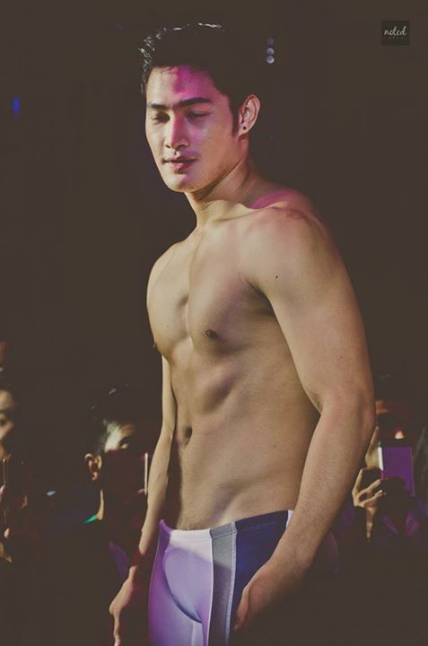หนุ่ม @It's 3Some thing