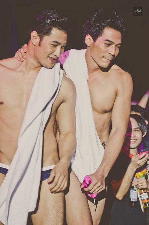 หนุ่ม @It's 3Some thing