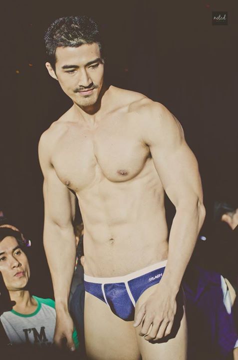 หนุ่ม @It's 3Some thing