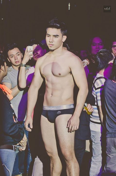 หนุ่ม @It's 3Some thing