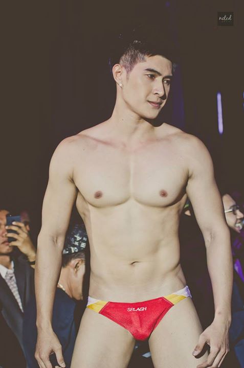 หนุ่ม @It's 3Some thing