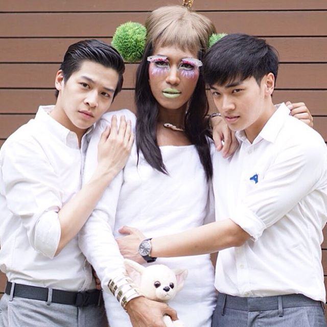 ส่อง IG มาดามมด (ท่องโลกผู้ชายของมาดามมด)