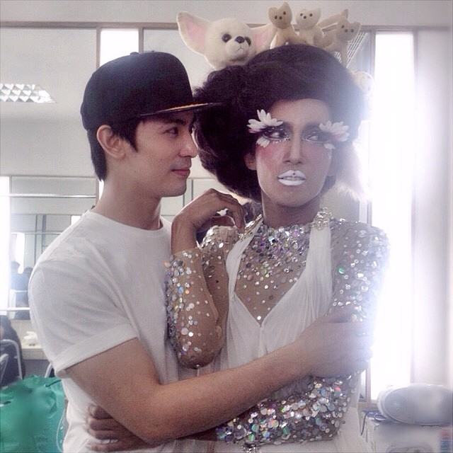 ส่อง IG มาดามมด (ท่องโลกผู้ชายของมาดามมด)