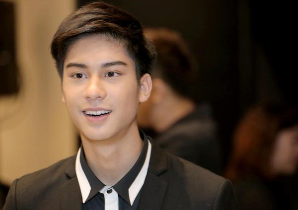 "ออกัส"ทำไมหล่อขนาดนี้!!! (นักแสดงจาก Lovesick และ Water boyy ภาคพิเศษ)
