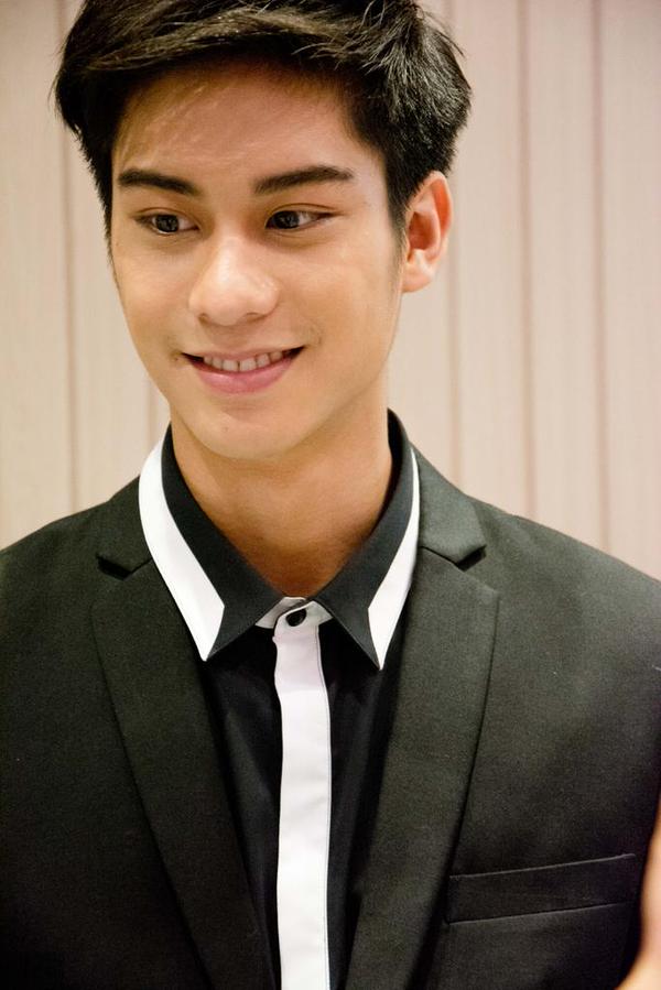 "ออกัส"ทำไมหล่อขนาดนี้!!! (นักแสดงจาก Lovesick และ Water boyy ภาคพิเศษ)