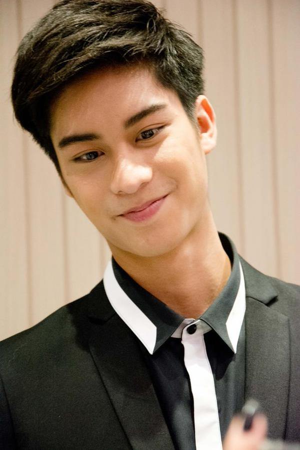 "ออกัส"ทำไมหล่อขนาดนี้!!! (นักแสดงจาก Lovesick และ Water boyy ภาคพิเศษ)