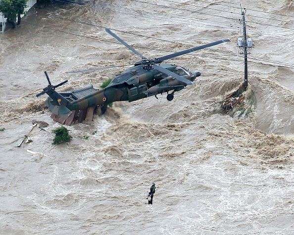 ประมวลภาพพายุไต้ฝุ่น"เอตาว&rsquo;"ถล่มตอนกลางและตะวันออกของญี่ปุ่น เสียหายหนัก วันที่ 10-9-2015