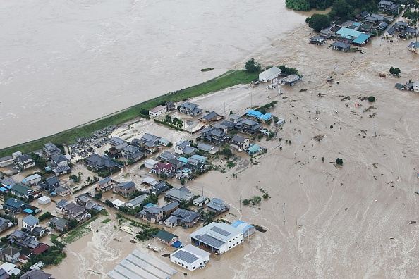 ประมวลภาพพายุไต้ฝุ่น"เอตาว&rsquo;"ถล่มตอนกลางและตะวันออกของญี่ปุ่น เสียหายหนัก วันที่ 10-9-2015