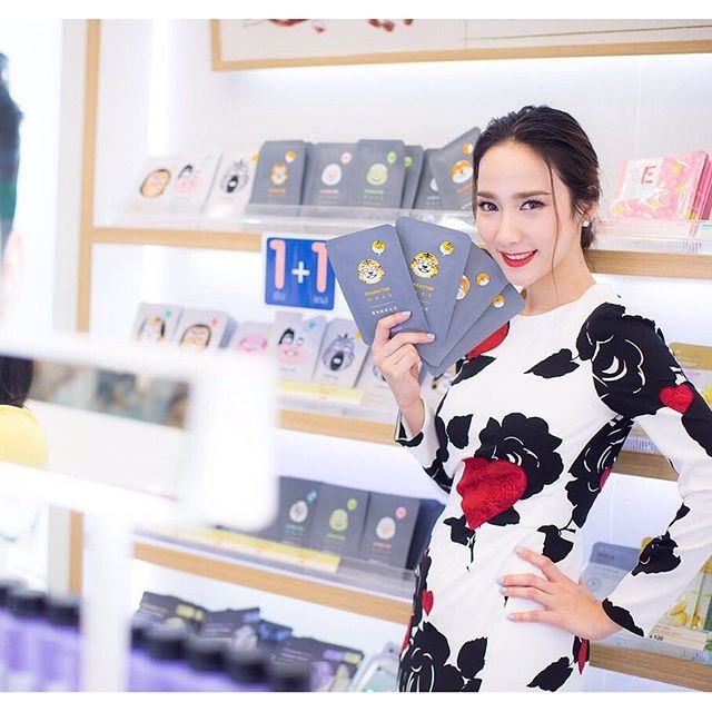 อั้ม พัชราภา สวย หรู คลาสซี่ @Toyota Central WestGate