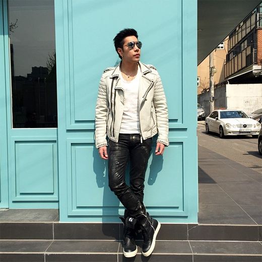 ก้อง กรุณ กับแฟชั่นเท่ ๆ ที่ผู้ชายชอบแต่งตัว(น่าแต่งตาม)