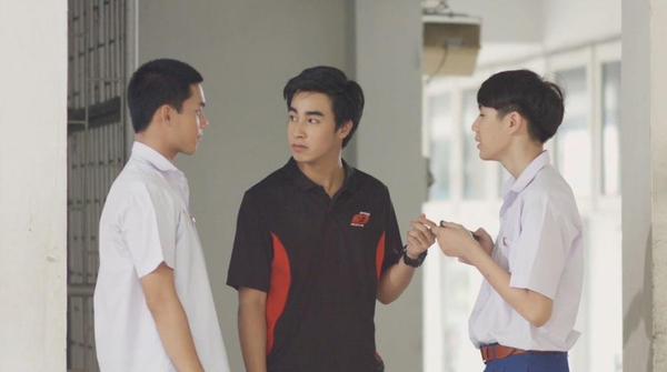 ครูอาร์ม สุดหล่อเป็นงง เมื่อนักเรียนพูดว่า"ครู ยืนเกะกะ" 555+ (Lovesick 2.2)