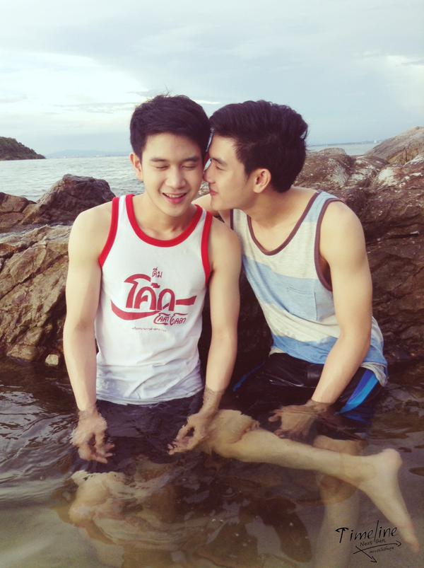 จุดเล็กๆที่เรียกว่า"ความสุข" กับบอยแบนด์ Next Gen
