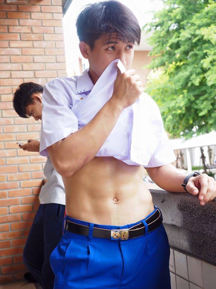 วาร์ป เลียเลีย